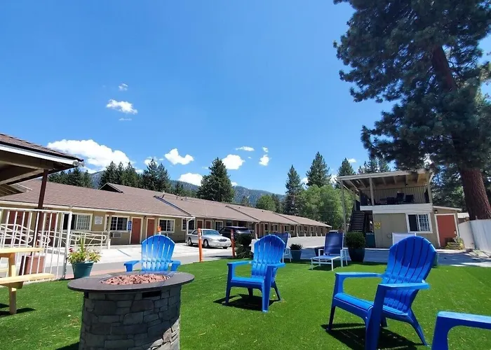 All Motels Bluebird Day Inn & Suites